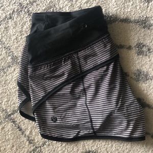Lululemon speed short 2.5in waterproof*